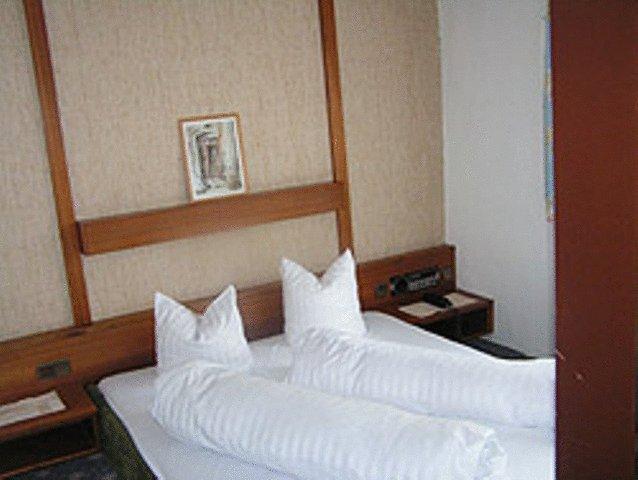 C+M+B Hotel Axams Bagian luar foto